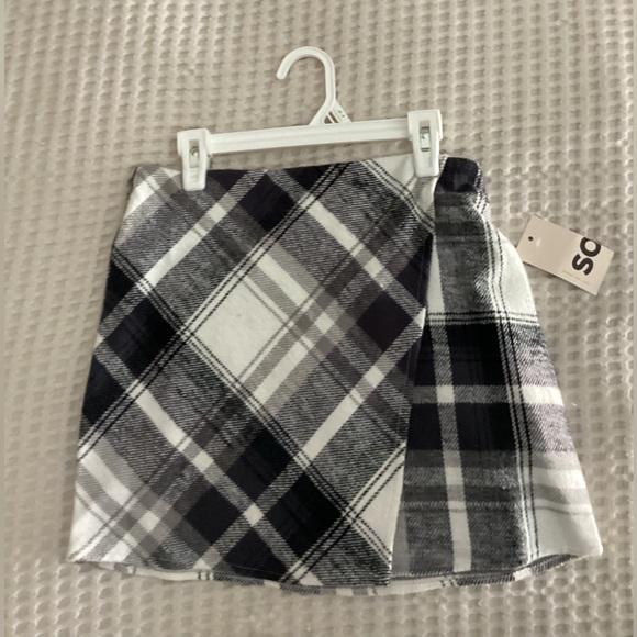 Mini skit - Picture 1 of 2